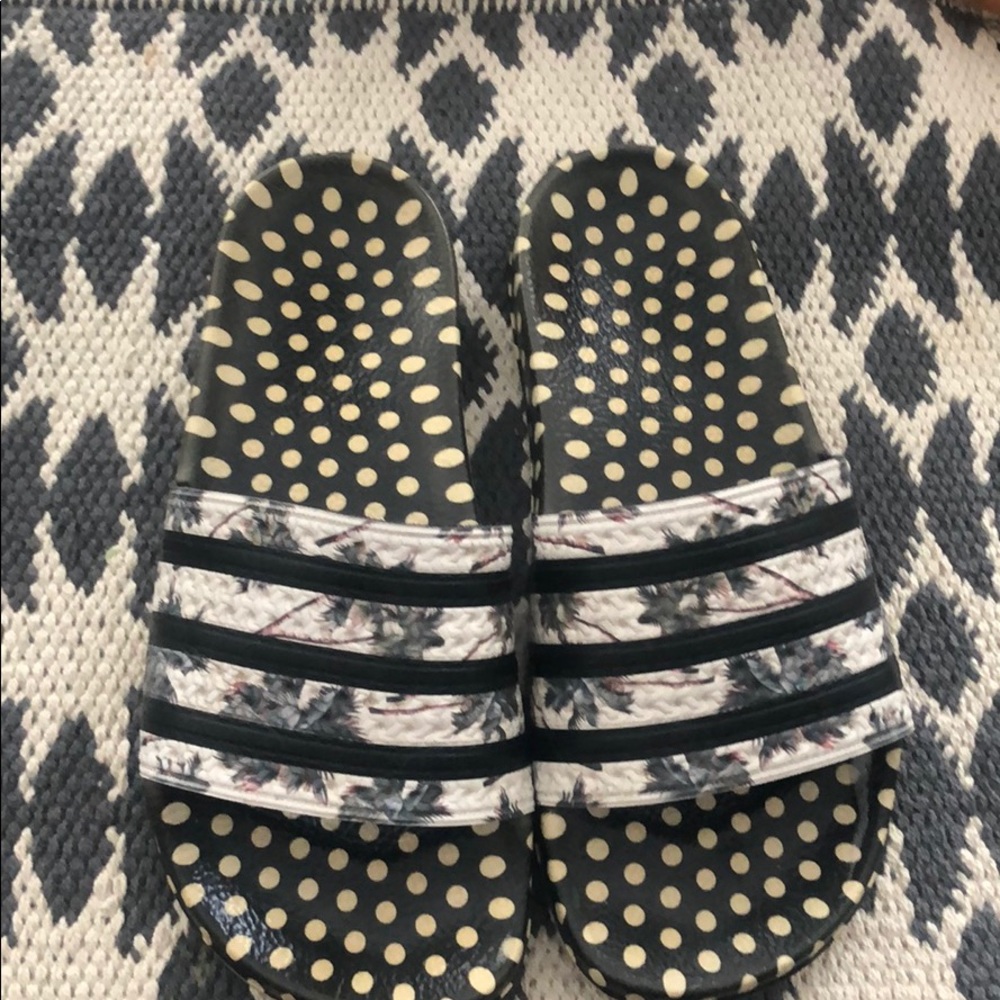 Adidas Adilette Slides